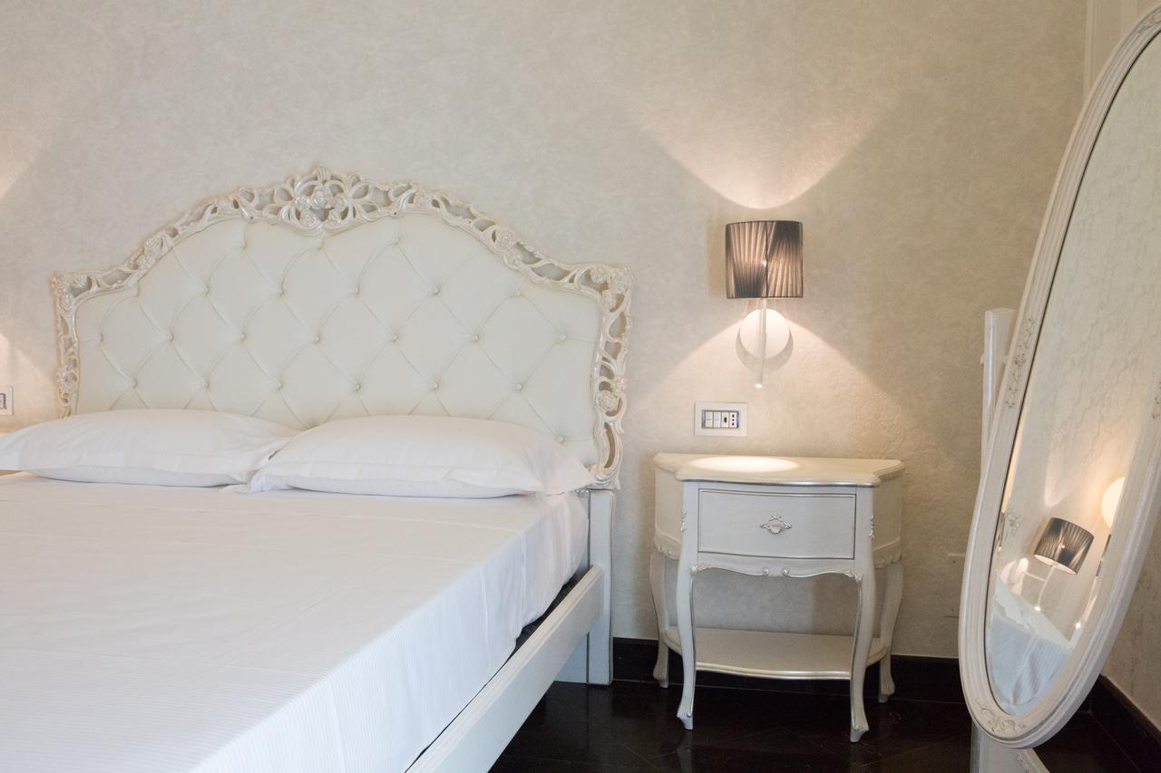 Palazzo Favacchio - Patane Hotel Шикли Екстериор снимка